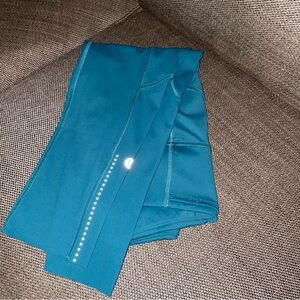 Lululemon leggings. Teal , Size S